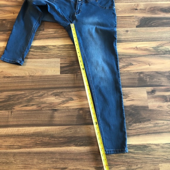 Rue21 high waist jeans - Picture 4 of 5